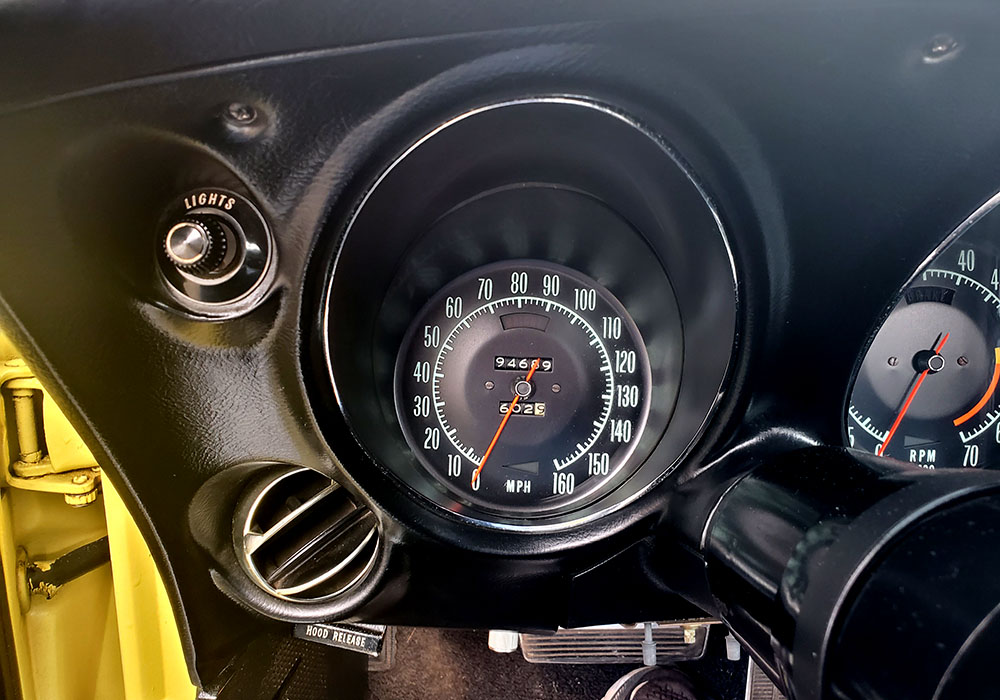 13th Image of a 1968 CHEVROLET CORVETTE