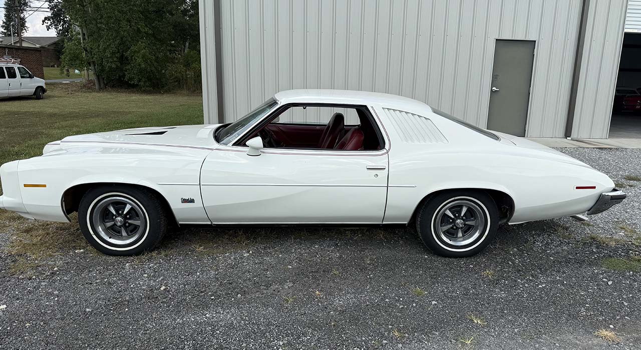 3rd Image of a 1973 PONTIAC GRANDAM