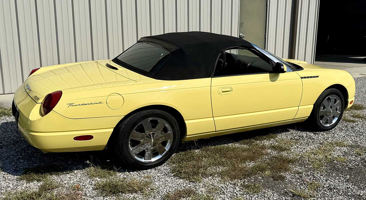 3rd Image of a 2002 FORD 1 FA