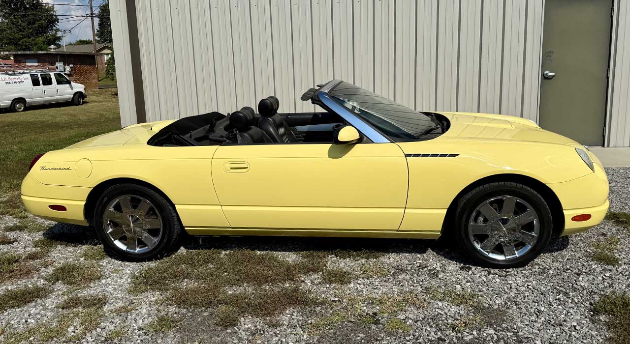 4th Image of a 2002 FORD 1 FA