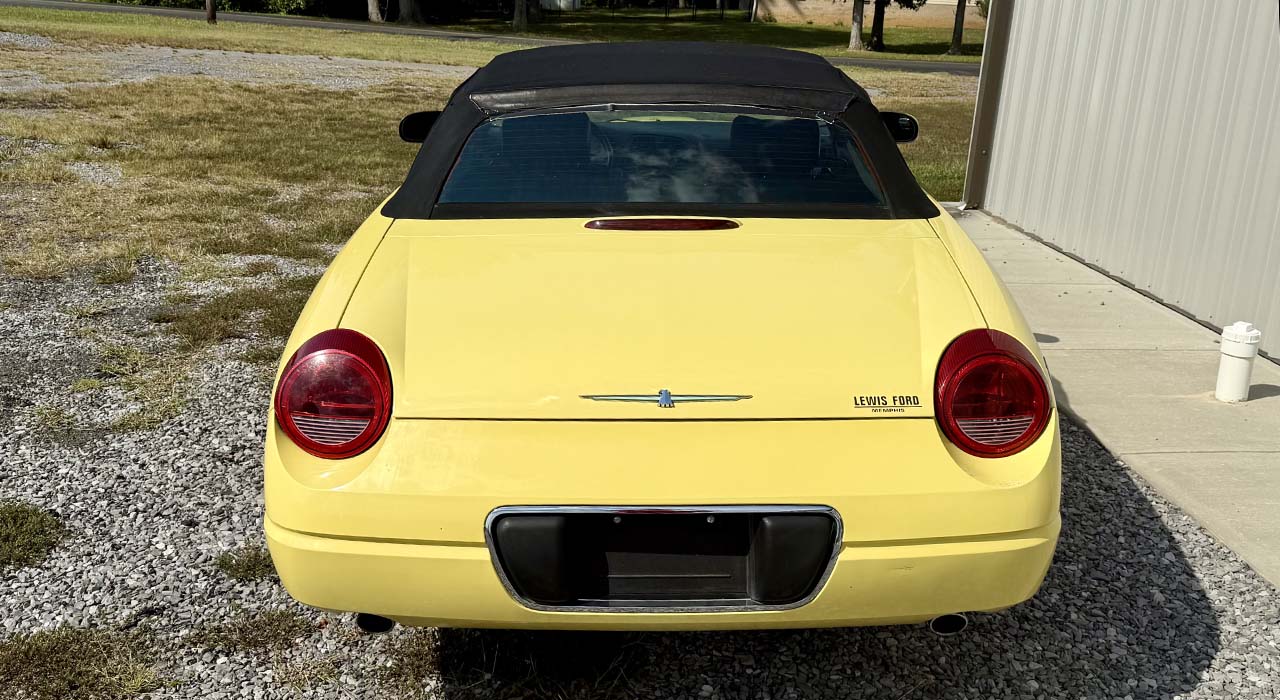 7th Image of a 2002 FORD 1 FA