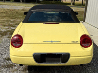Image 8 of 10 of a 2002 FORD 1 FA