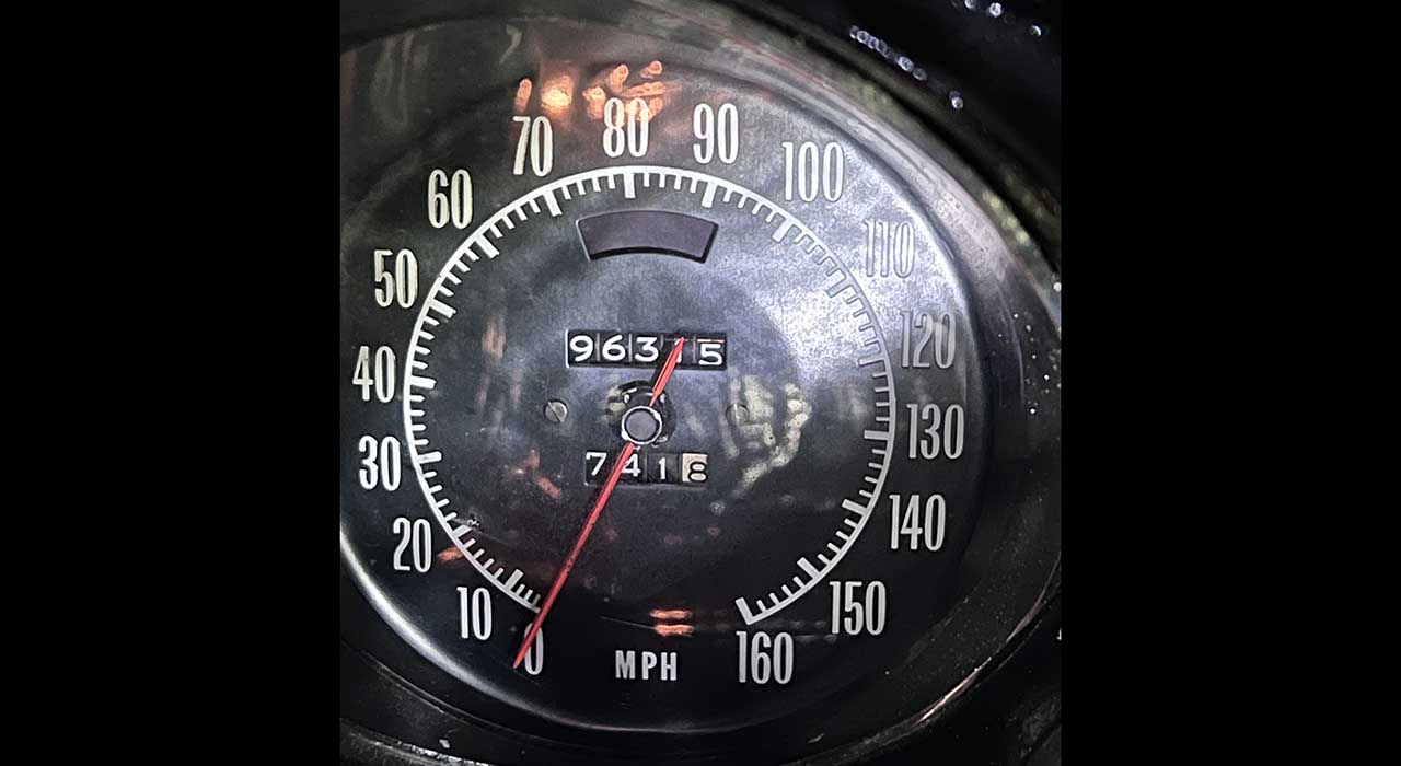 4th Image of a 1974 CHEVROLET CORVETTE