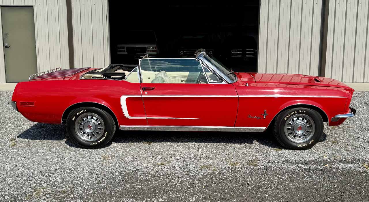 3rd Image of a 1968 FORD MUSTANG