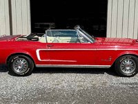 Image 4 of 10 of a 1968 FORD MUSTANG