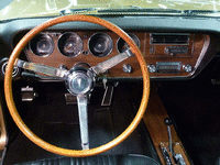 Image 22 of 43 of a 1967 PONTIAC GTO