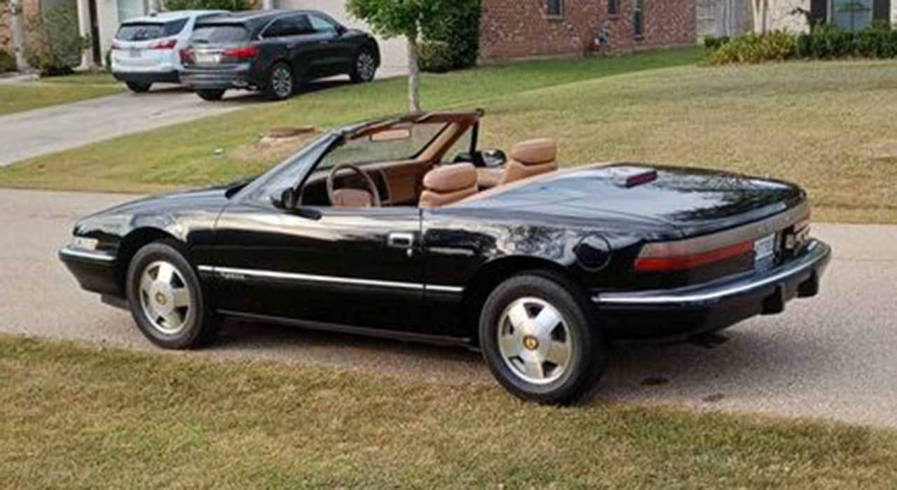 1st Image of a 1990 BUICK REATTA