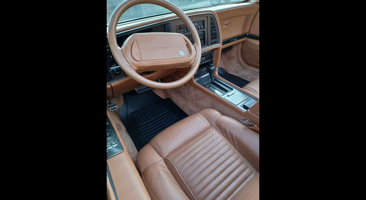8th Image of a 1990 BUICK REATTA