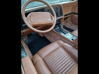 Image 9 of 10 of a 1990 BUICK REATTA