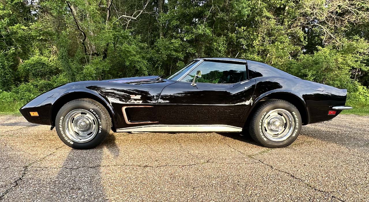 4th Image of a 1973 CHEVROLET CORVETTE RESTOMOD