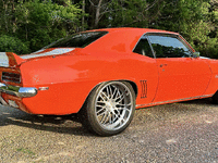 Image 4 of 17 of a 1969 CHEVROLET CAMARO RD