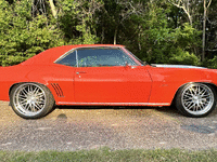 Image 6 of 17 of a 1969 CHEVROLET CAMARO RD