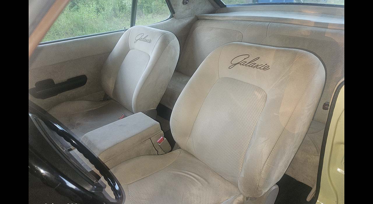 3rd Image of a 1968 FORD GALAXIE 500