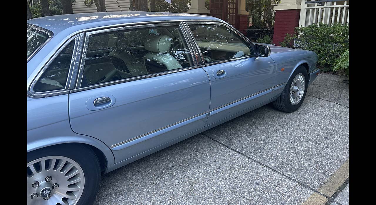 3rd Image of a 1996 JAGUAR XJ6 XJ VANDEN PLAS