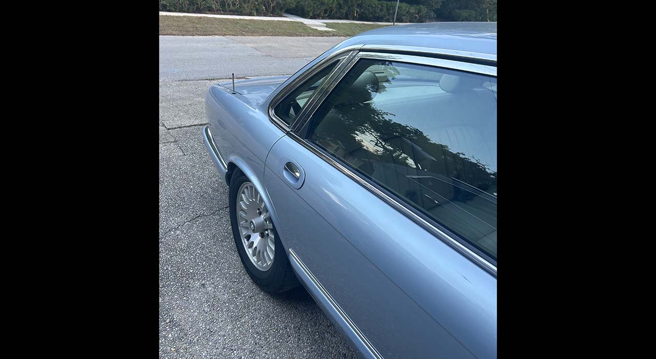 5th Image of a 1996 JAGUAR XJ6 XJ VANDEN PLAS