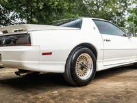 Image 4 of 27 of a 1989 PONTIAC FIREBIRD TRANS AM
