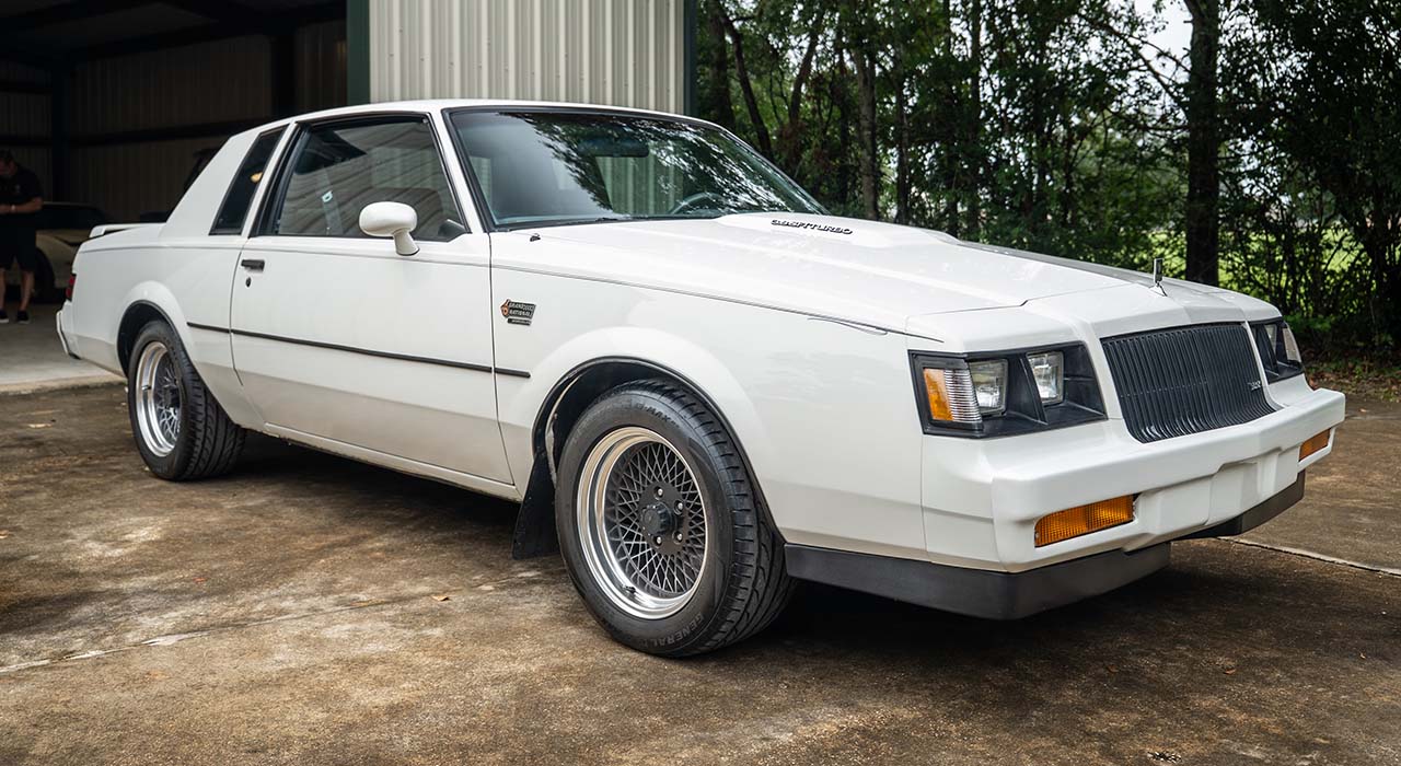 1st Image of a 1987 BUICK REGAL