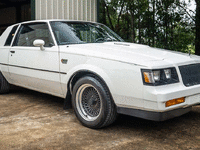 Image 2 of 29 of a 1987 BUICK REGAL