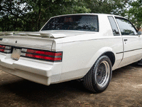Image 4 of 29 of a 1987 BUICK REGAL