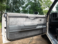 Image 17 of 29 of a 1987 BUICK REGAL