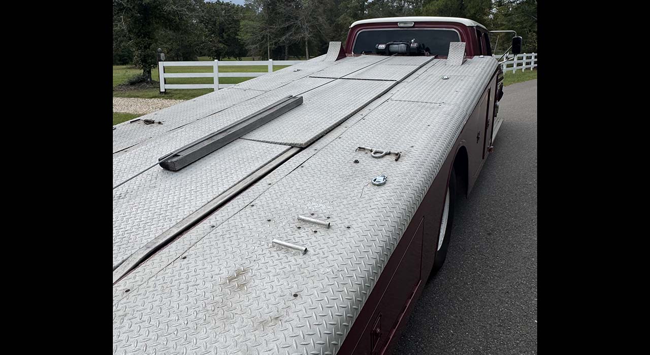 4th Image of a 1970 FORD F350