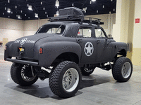 Image 4 of 29 of a 1950 CHRYSLER WINDSOR