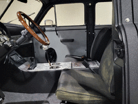 Image 11 of 29 of a 1950 CHRYSLER WINDSOR