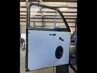 Image 26 of 29 of a 1950 CHRYSLER WINDSOR