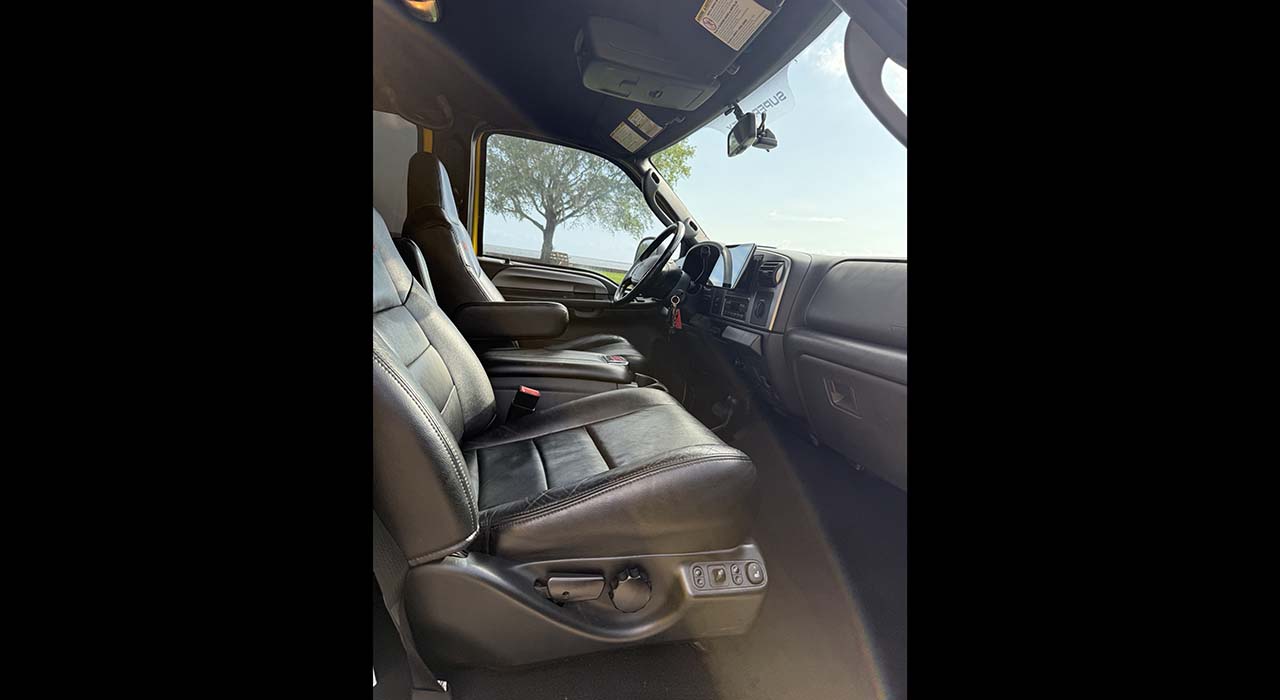 8th Image of a 2006 FORD F250