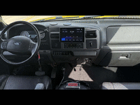 Image 5 of 10 of a 2006 FORD F250