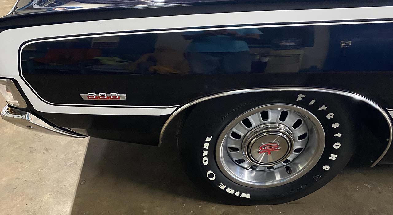 2nd Image of a 1968 FORD TORINO