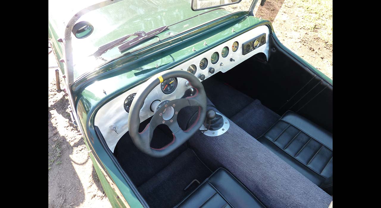 3rd Image of a 1994 LOTUS RM8