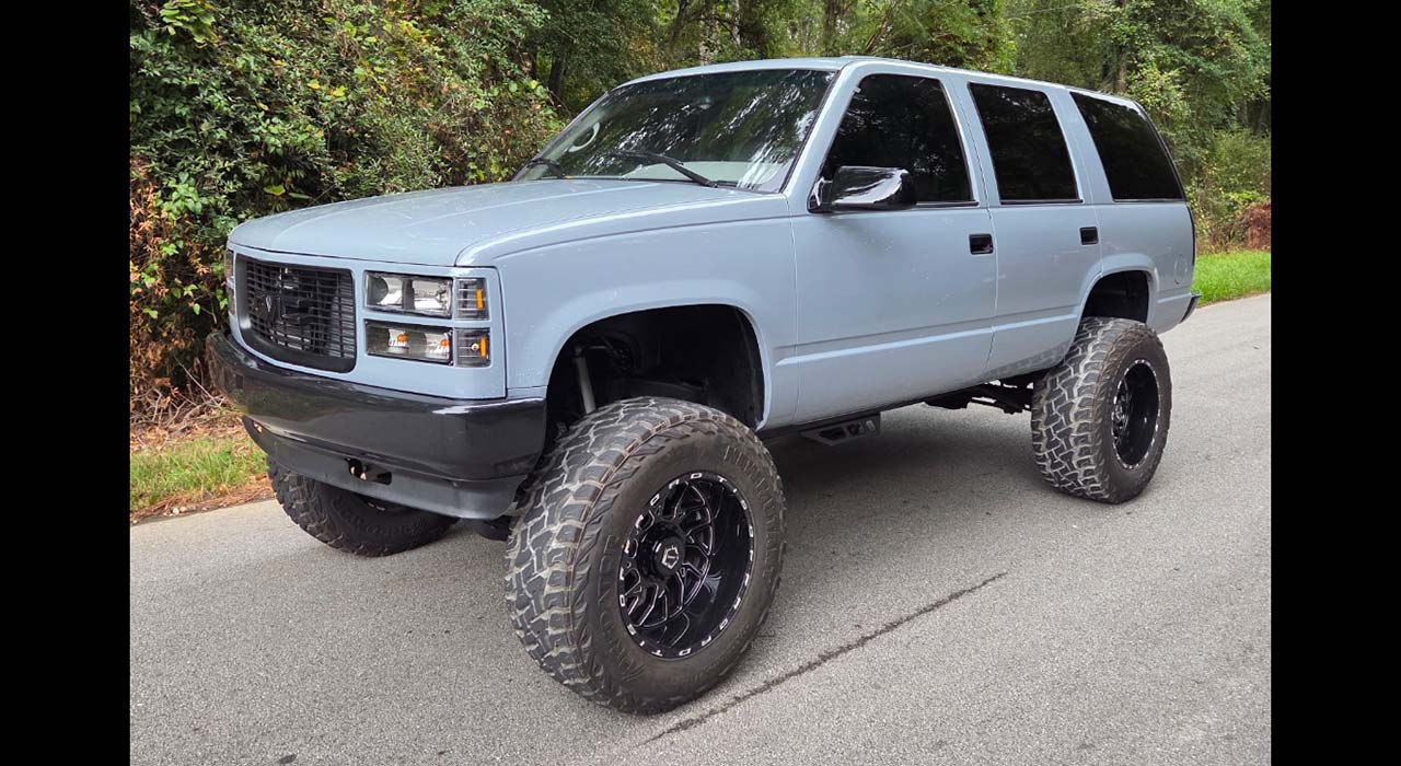 1st Image of a 1995 GMC YUKON 1500