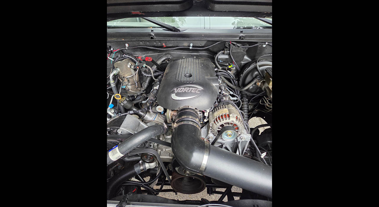 6th Image of a 1995 GMC YUKON 1500