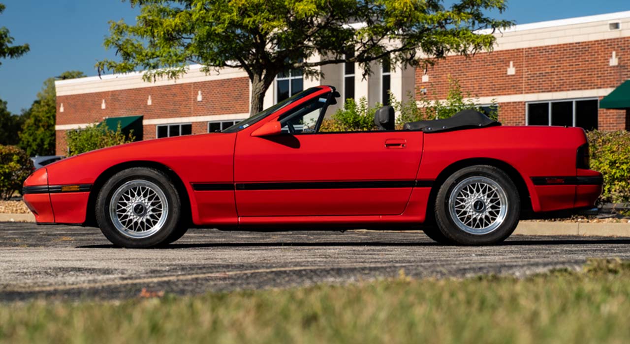 3rd Image of a 1988 MAZDA RX-7