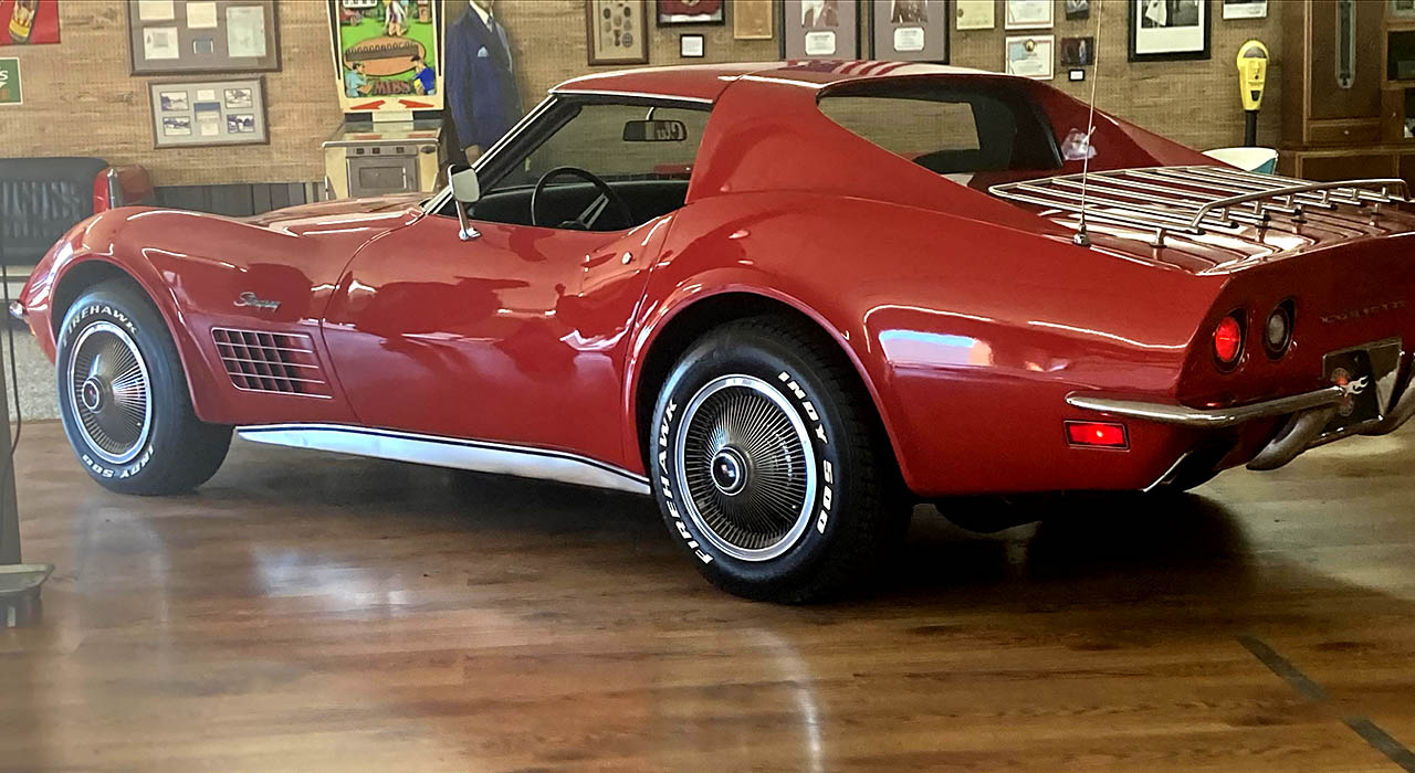 1st Image of a 1972 CHEVROLET CORVETTE