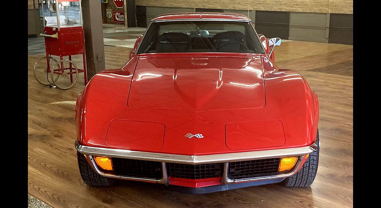 2nd Image of a 1972 CHEVROLET CORVETTE