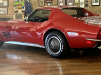 Image 2 of 9 of a 1972 CHEVROLET CORVETTE
