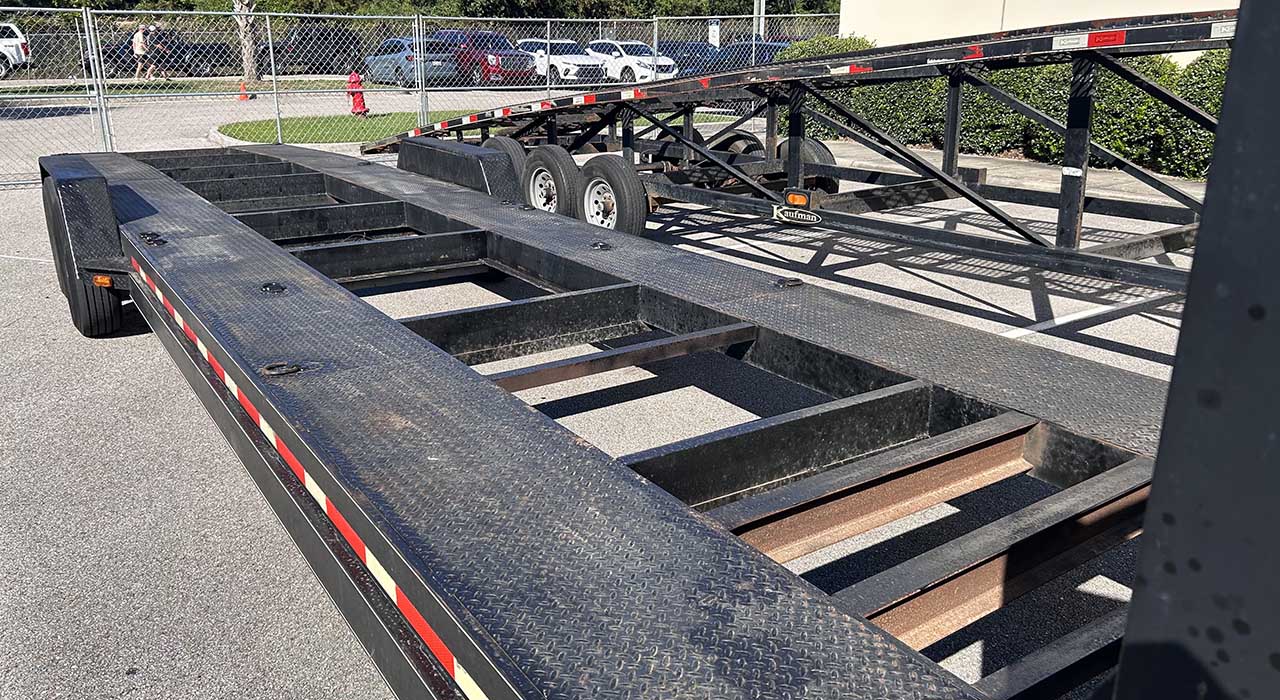 3rd Image of a 2006 FORD F350