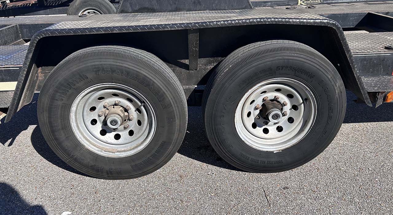 5th Image of a 2006 FORD F350