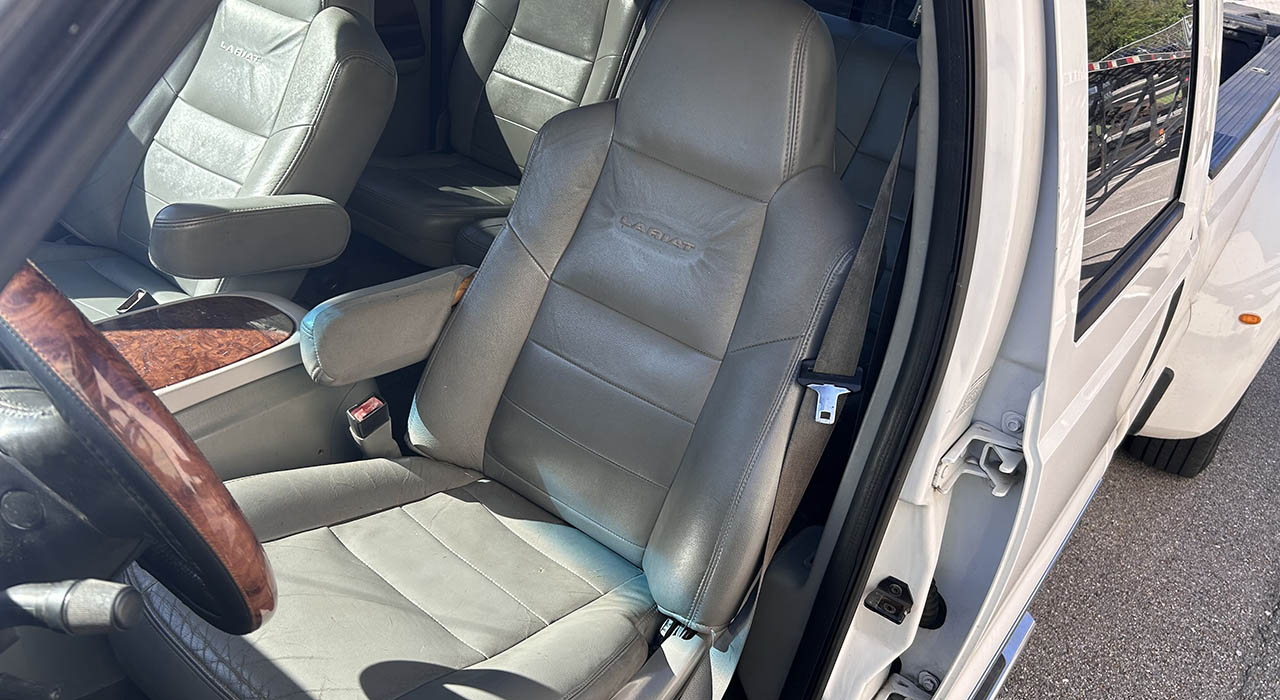 8th Image of a 2006 FORD F350