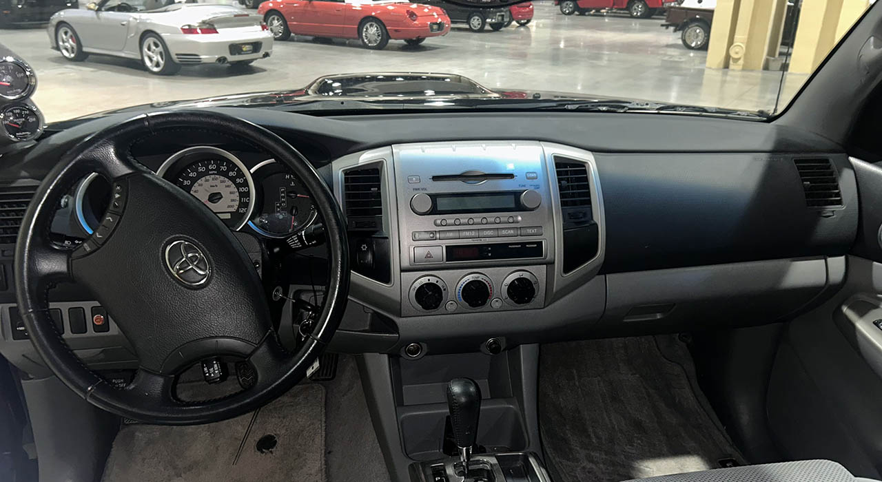 8th Image of a 2006 TOYOTA TACOMA PRERUNNER