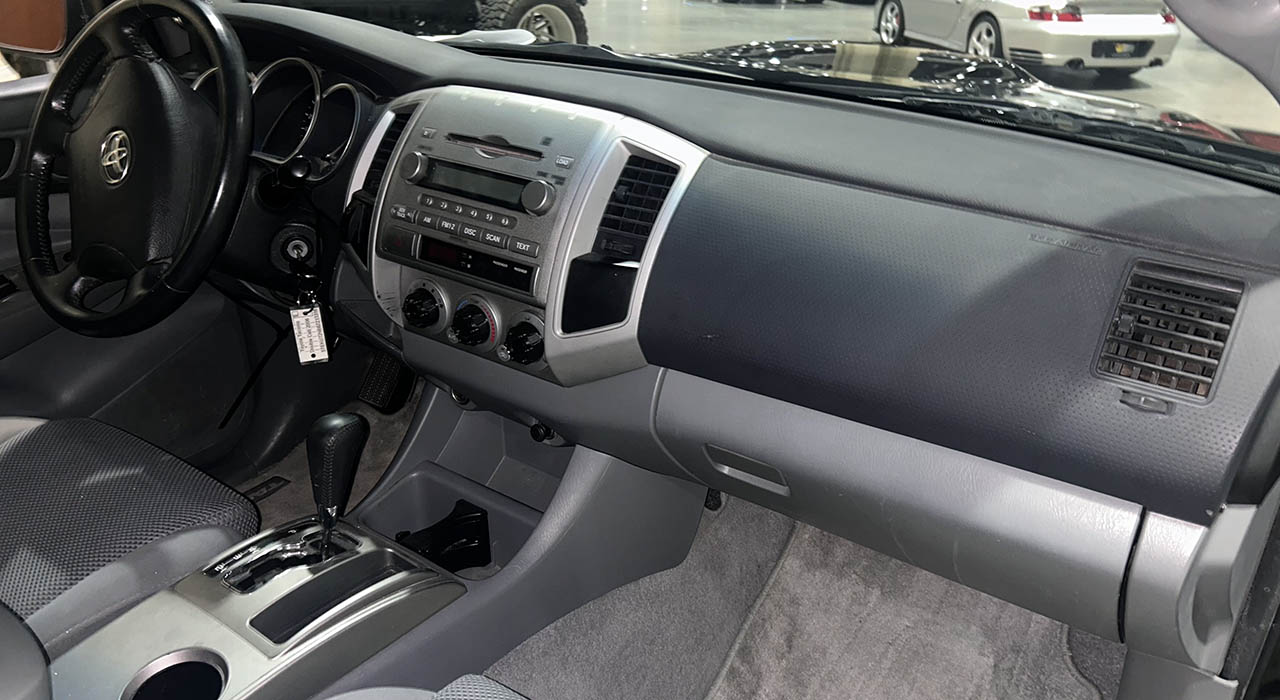 9th Image of a 2006 TOYOTA TACOMA PRERUNNER