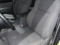 Image 11 of 14 of a 2006 TOYOTA TACOMA PRERUNNER