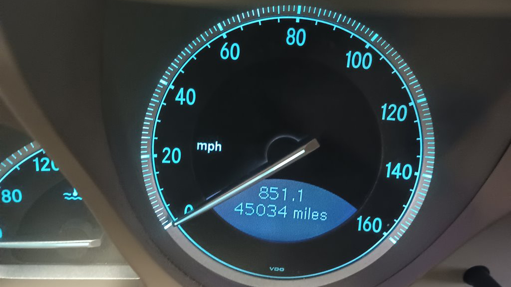 11th Image of a 2003 MERCEDES SL-CLASS SL500