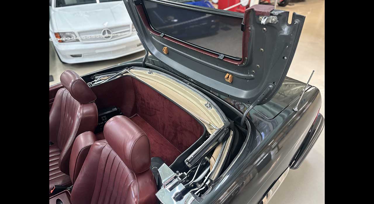 7th Image of a 1988 MERCEDES-BENZ 560 560SL