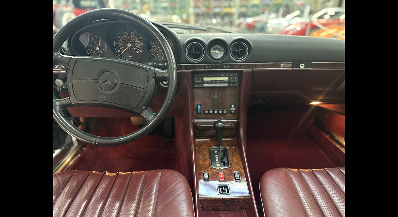 13th Image of a 1988 MERCEDES-BENZ 560 560SL