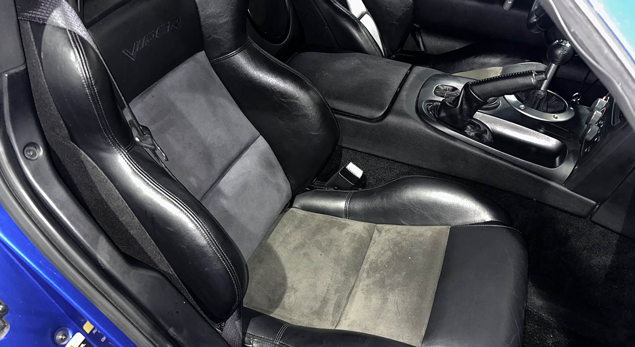 10th Image of a 2006 DODGE VIPER GTS