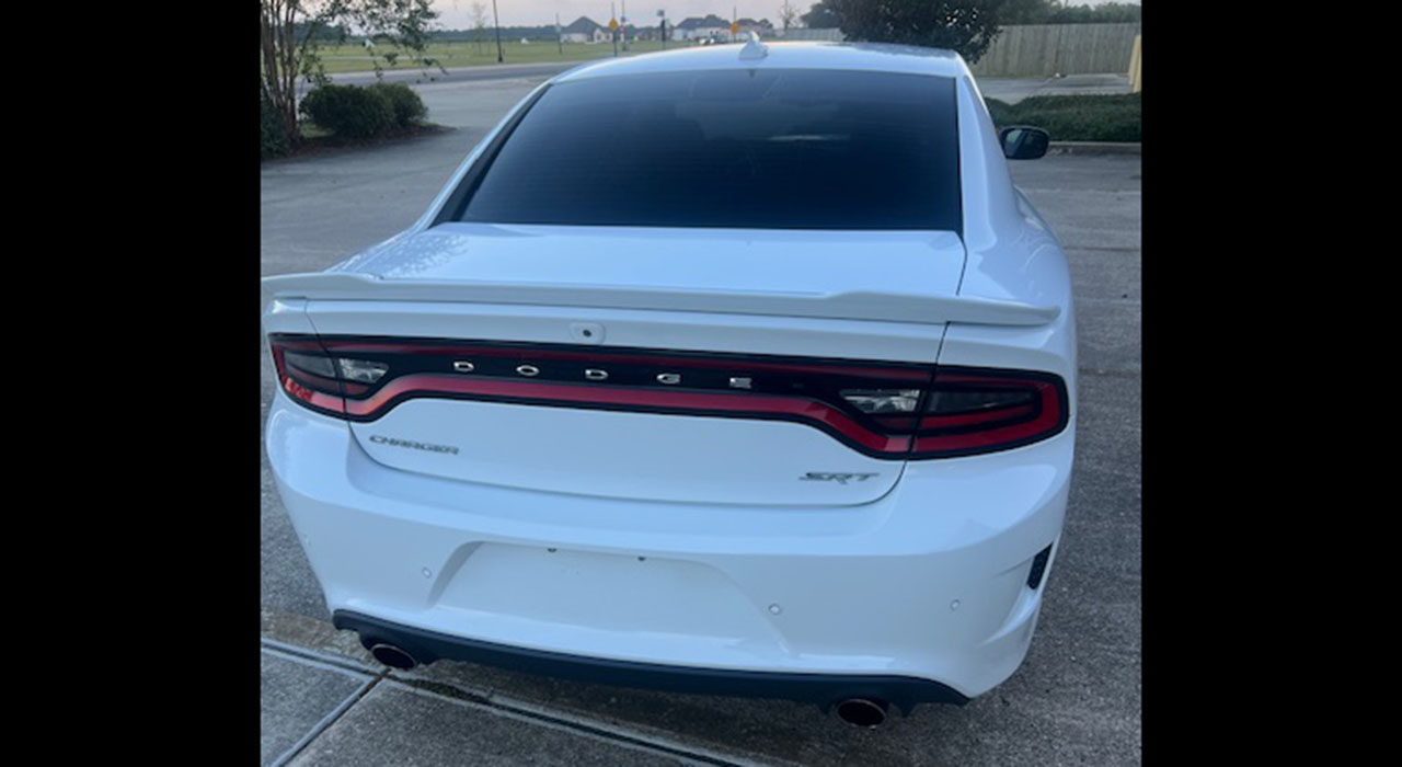 3rd Image of a 2015 DODGE CHARGER SRT SUPERCHARGED