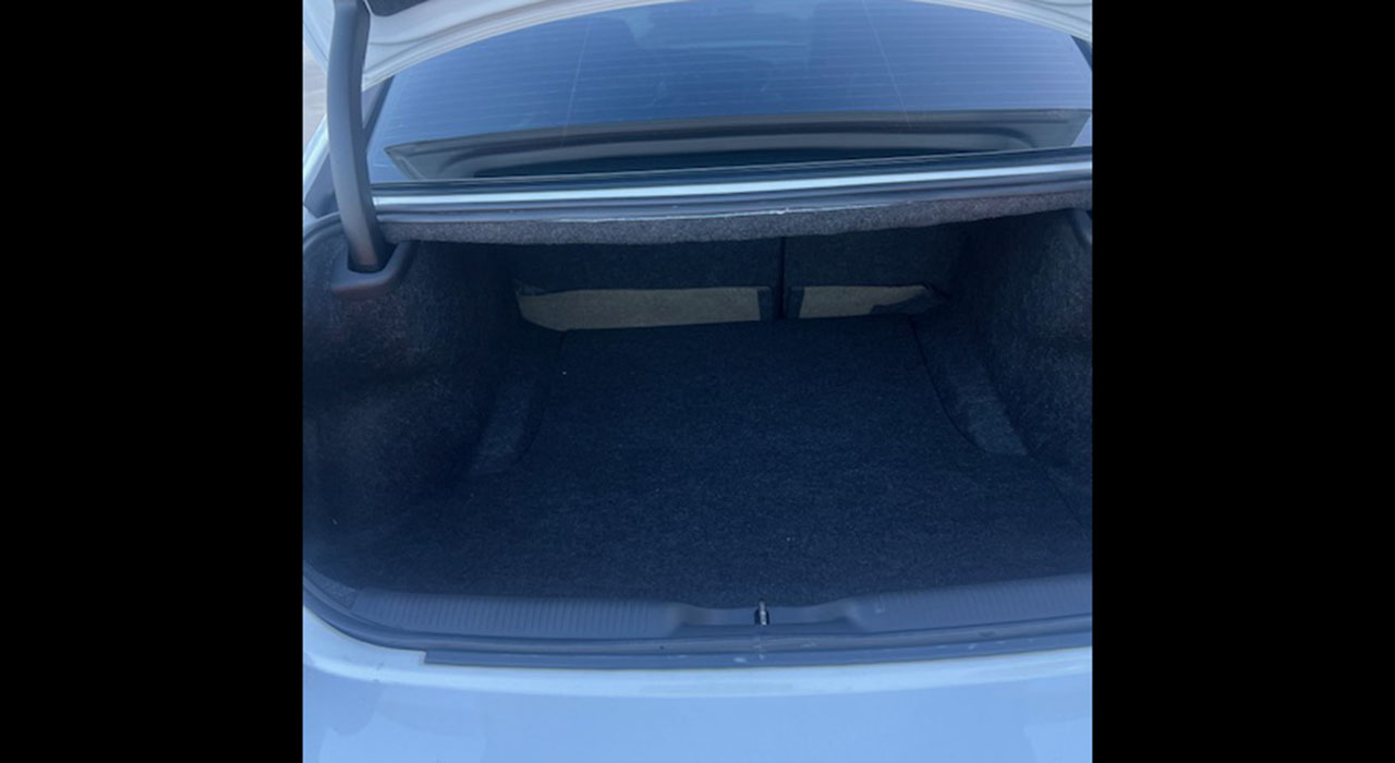 7th Image of a 2015 DODGE CHARGER SRT SUPERCHARGED